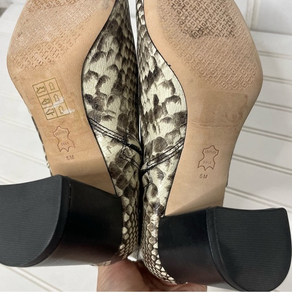 Tory Burch Brooke Bootie in Stamped Snake Print Size 5 374 - Picture 6 of 9